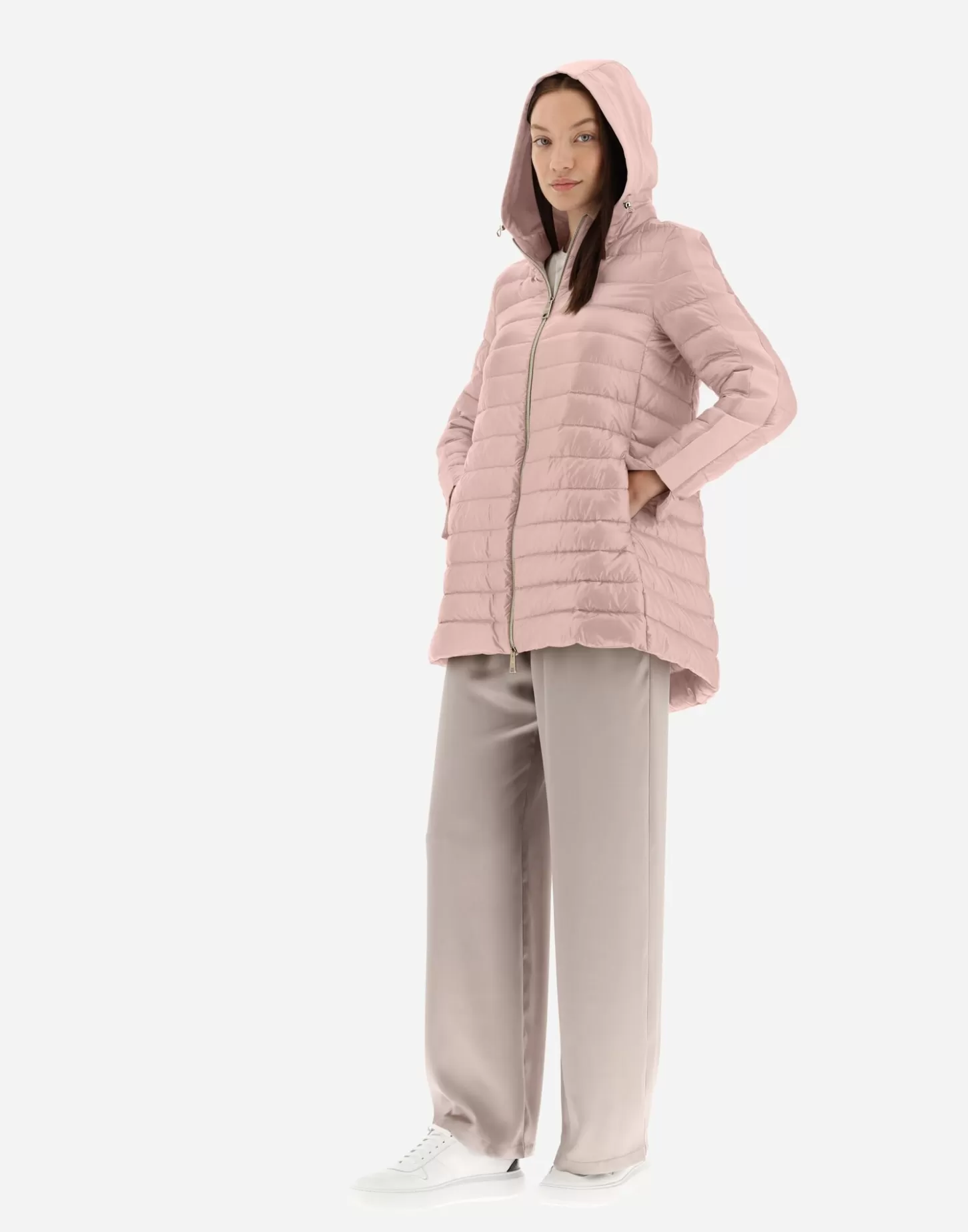 Lange Daunenjacken-Herno A-Form-Jacke Aus Nylon Ultralight Mit Shantung Details Rosa