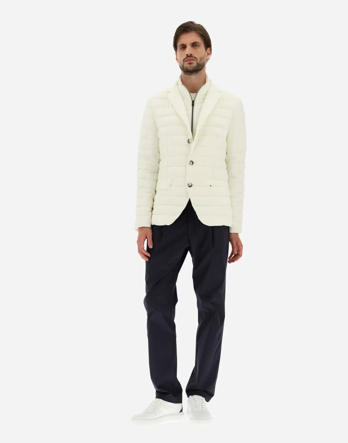 Kurze Daunenjacken-Herno Blazer Aus Nuage Mit Details Aus Monogram Weis